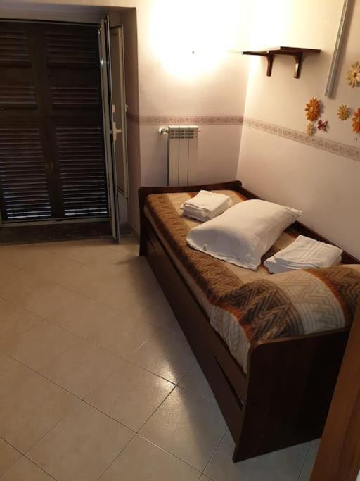 Casa Margherita Наполи Екстериор снимка